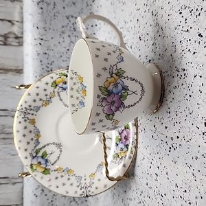VTG Clarence England Purple Pansies Teacup Saucer Gold Trim England. Rare